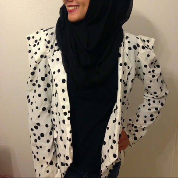 Sold on M - Picture 2 of 3