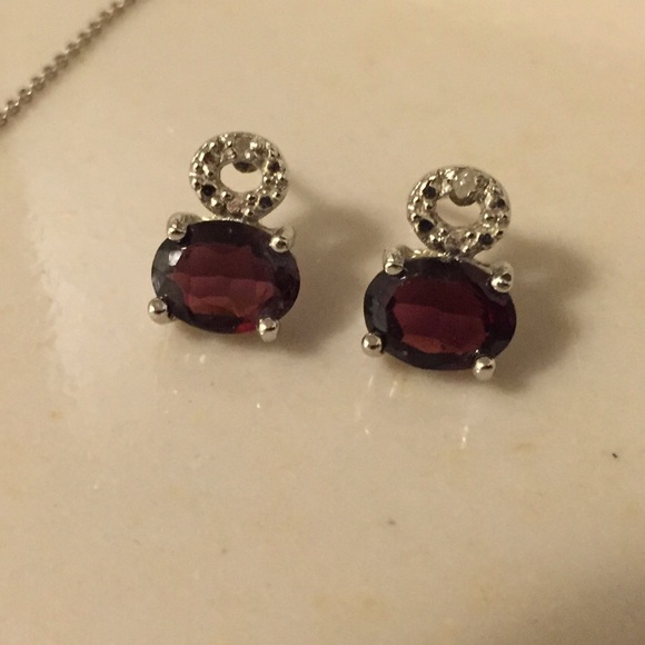 NWOT 925 silver&garnet necklace/earring set! ❤️ - Picture 2 of 4