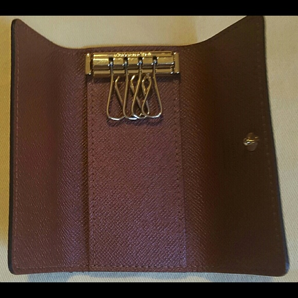 🚫SOLD Authentic Louis Vuitton 4 ring key holder - Picture 4 of 4