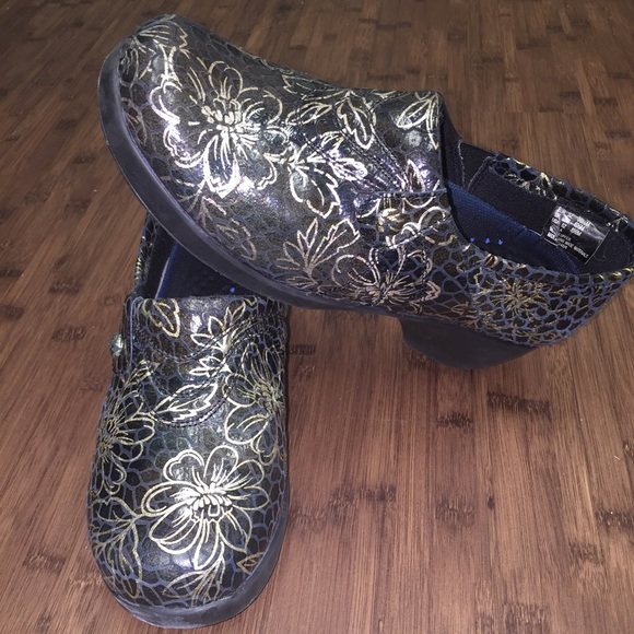 Nurse shoes
