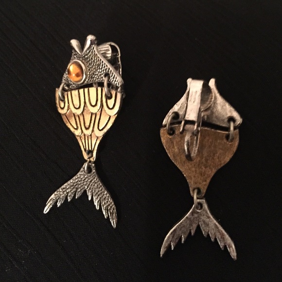 Earrings - Picture 2 of 2