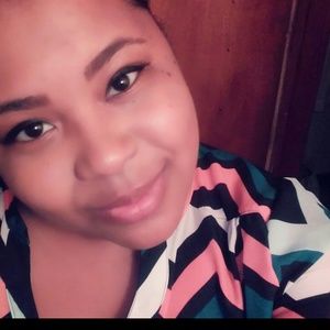 Meet your Posher, Lashauna