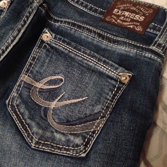 Express Jeans. Size 2s. Like new condition.