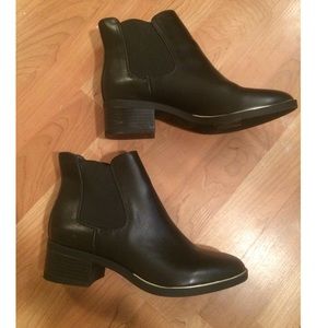 Short Black Booties