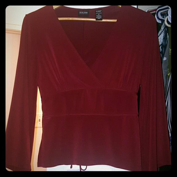 Small New York & Company Kimono Sleeve top