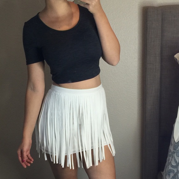 Dresses & Skirts - Fringe skirt. New