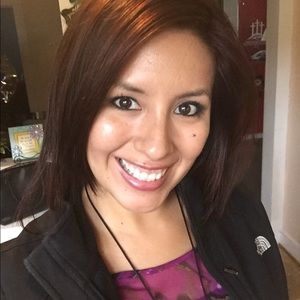 Meet your Posher, Raquel