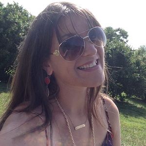 Meet your Posher, Charity