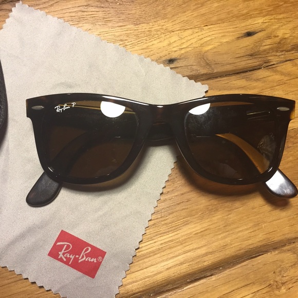 Classic Ray Ban Wayfarer Sunglasses
