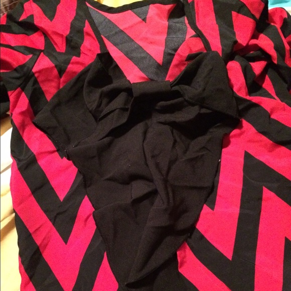 a shirt that has a bow on the back!
