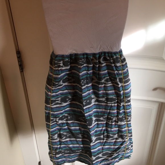 Cute strapless  sundress with pockets! - Picture 4 of 4