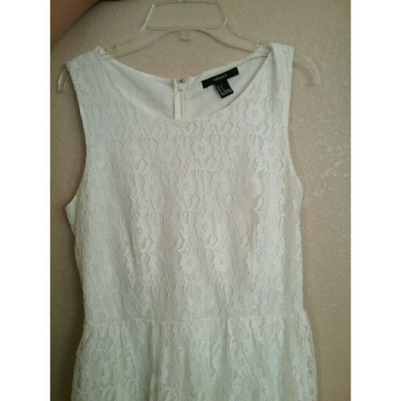 White Lace Sleeveless Dress - Picture 3 of 3