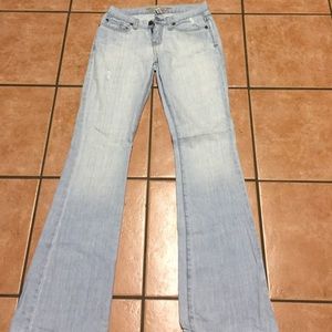 A &F faded and distressed jeans sz 0. Boot cut
