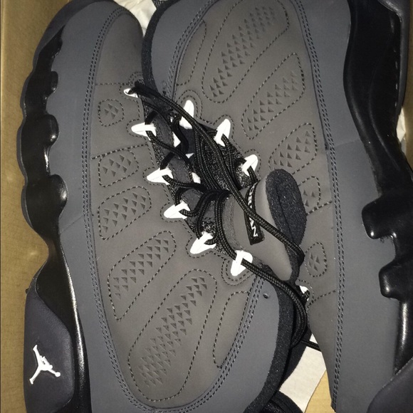 Retro Jordan 9 - Picture 2 of 4