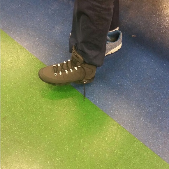 Retro Jordan 9 - Picture 3 of 4