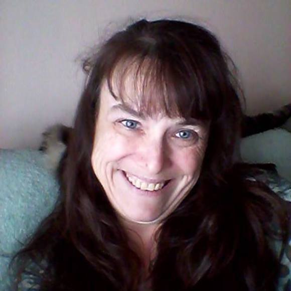 Meet your Posher, Tracy - Picture 1 of 1