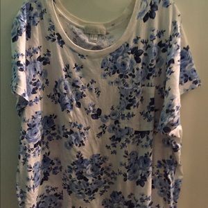 Blue floral tee