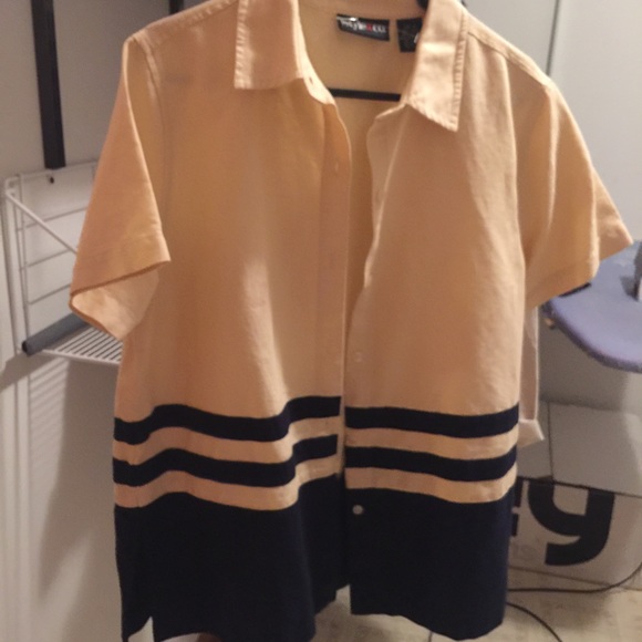 Linen button down - Picture 1 of 3