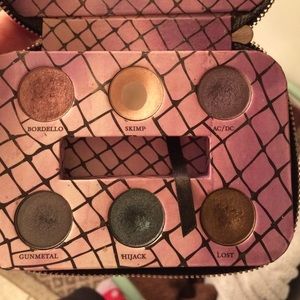 Urban Decay smokey eye shadow
