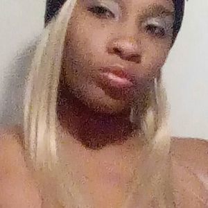 Meet your Posher, Mika