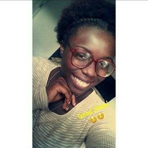 Meet your Posher, Nyla