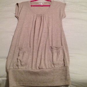 Short sleeve sweater top, never been worn size med