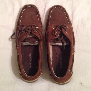 Boat shoes size 10 gently worn!