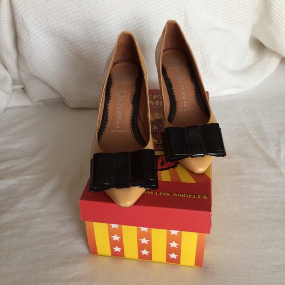 Jeffrey Campbell Nude Leather Kitten Heels