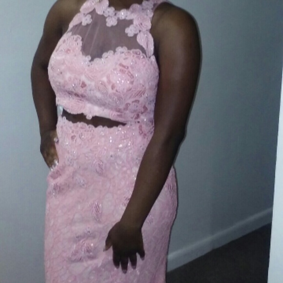 Homecoming/Prom 2 piece gown - Picture 4 of 4