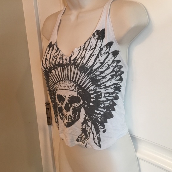 Brandy Melville Indian chef crop top! - Picture 3 of 3