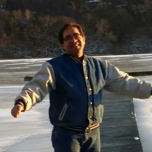 Meet your Posher, Julio