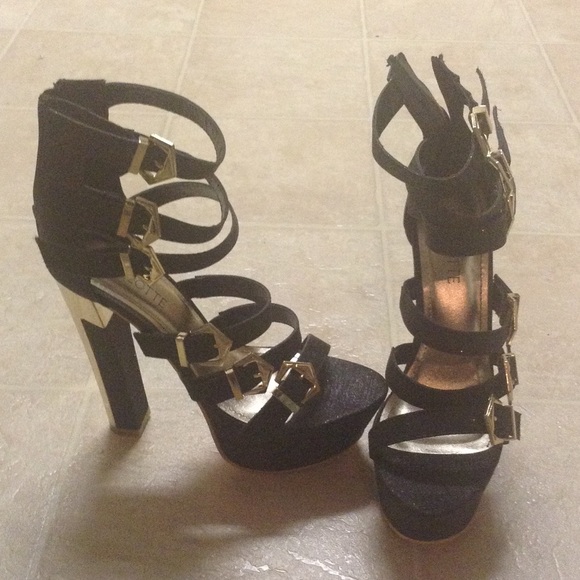 Heels - Picture 2 of 3