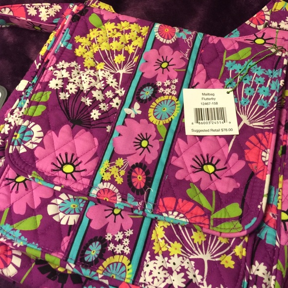 Vera Bradley messenger - Picture 1 of 3