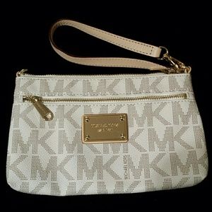 Michael Kors wristlet