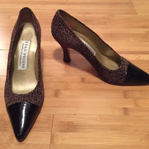 Evan - Picone Seude Patent Leather Pump - Size 8
