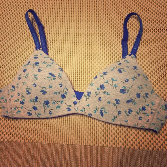 Floral Victorias Secret T-shirt Bra
