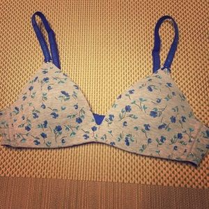 Floral Victorias Secret T-shirt Bra