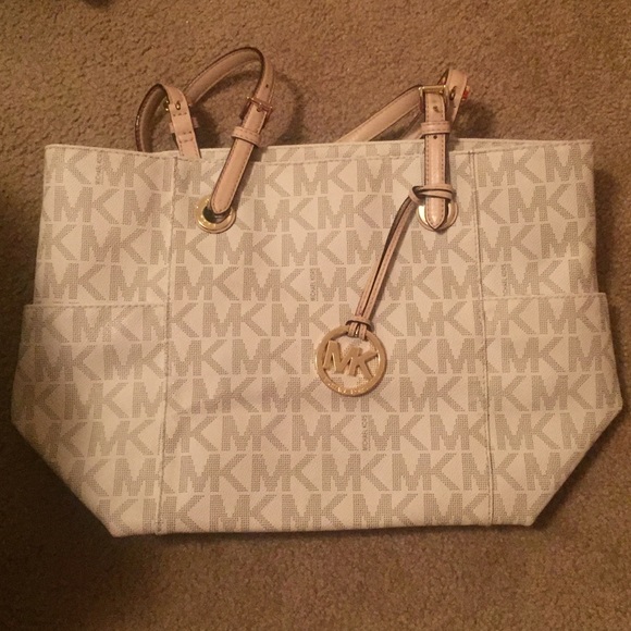 Michael Kors purse