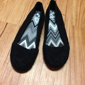 Black crochet flats