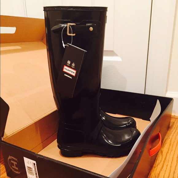 【sold】Authentic new Hunter black gloss boots - Picture 3 of 4
