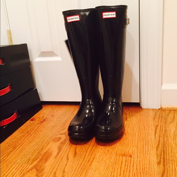 【sold】Authentic new Hunter black gloss boots - Picture 4 of 4