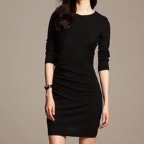 🌻HOLDING ITEM🌻Scrunching Sweater Dress