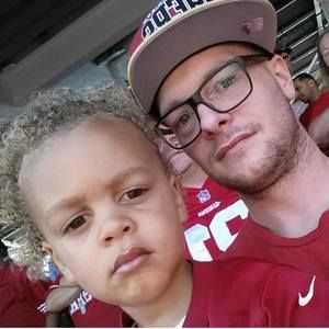 Meet your Posher, Aaron