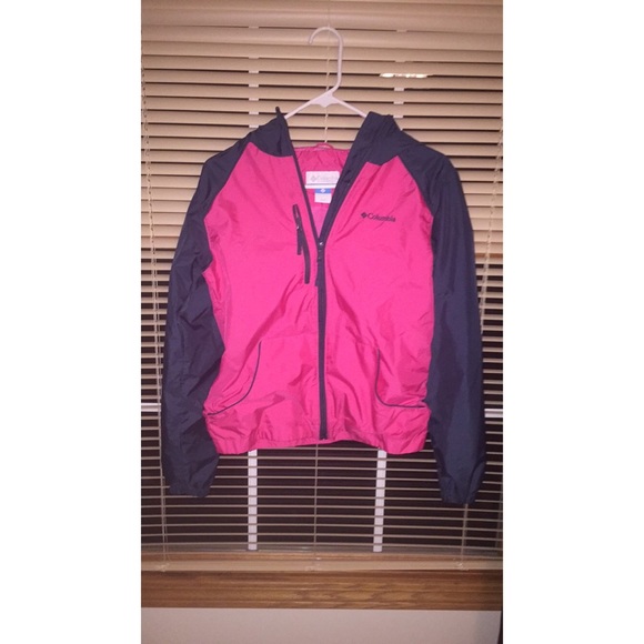 Rarely worn Columbia wind breaker jacket