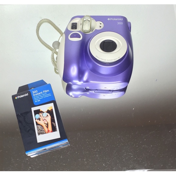 ❌SOLD❌ Polaroid purple camera! ❌SOLD❌