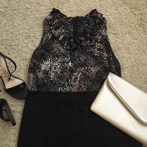 Ann Taylor Tops - Ann Taylor blouse with ruffle collar