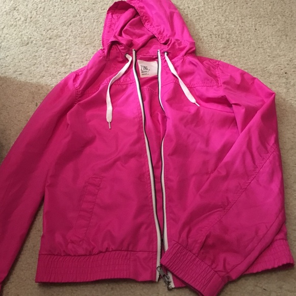 Zine wind breaker