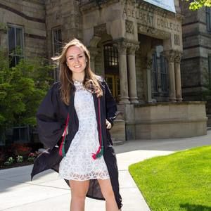 Meet your Posher, Laura