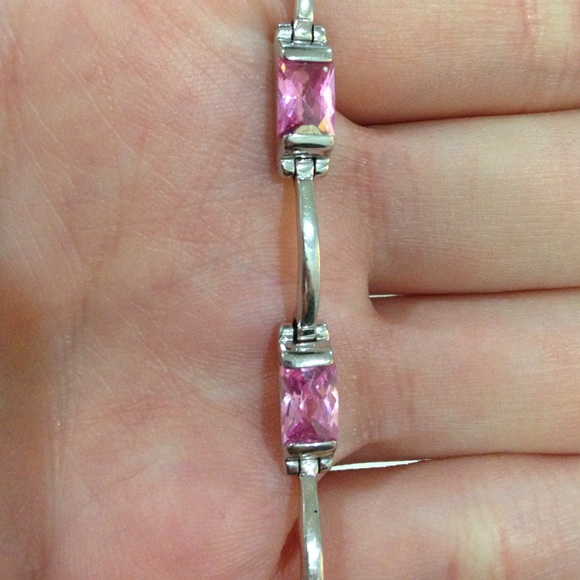 Pink bracelet - Picture 2 of 2