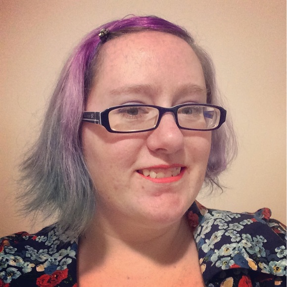 Meet Your Posher - Picture 3 of 5